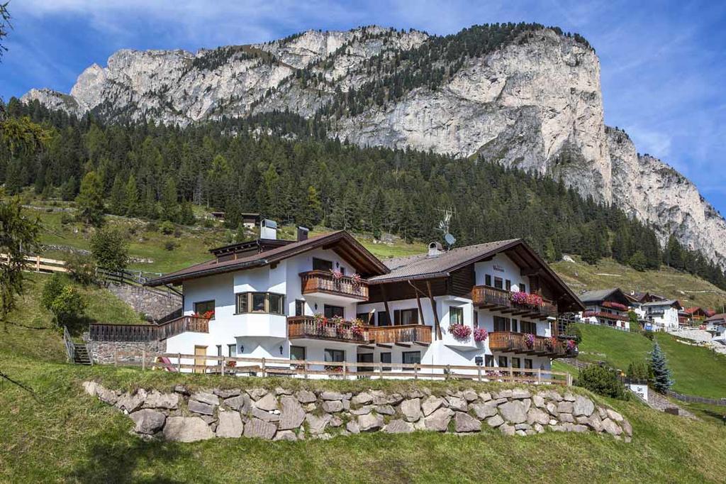 Hotel Garni Morene Selva di Val Gardena Luaran gambar