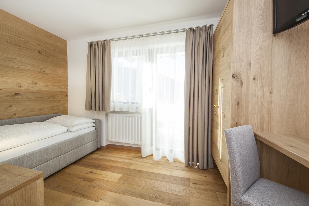 Hotel Garni Morene Selva di Val Gardena Luaran gambar